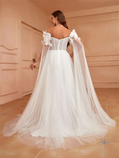 SHEIN Belle Robe De Mariée À Épaules Dénudées Avec Manches Cape ...