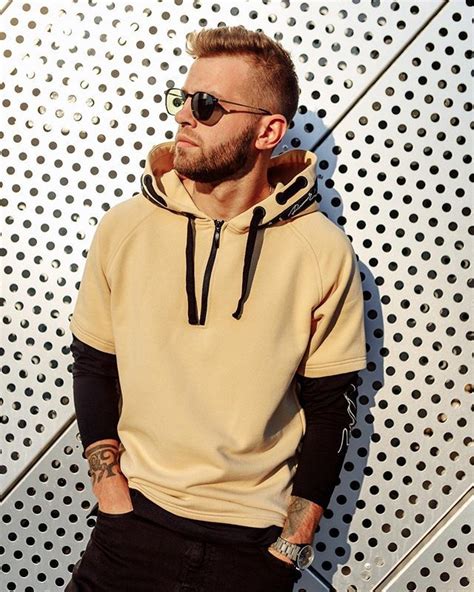 Весеннее худи из ткани от компании "Медас" | Athletic jacket, Athletic ...