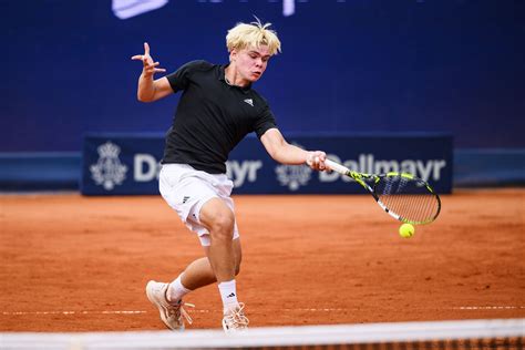 Tennis world in shock after Denis Shapovalov's Munich opponent's 'most ...