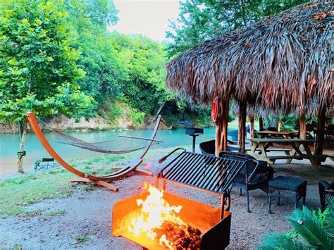 5 Blue River Camp - Glamping Cabin (Kingsbury, ), Kingsbury hotel ...