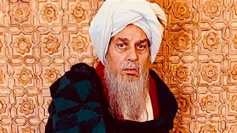 Dharmendra looks unrecognisable as Sufi saint Shaikh Salim Chishti in ...