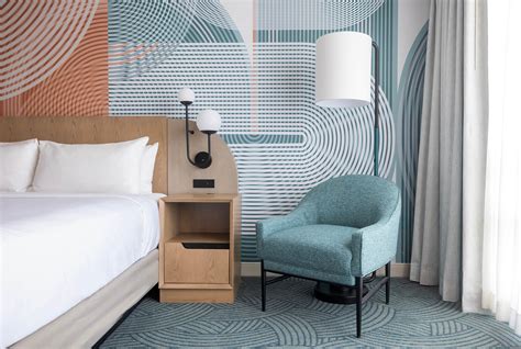 Hotel Near Universal Studios & Epic Universe Orlando - Landy
