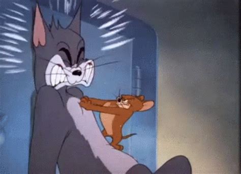 Tom And Jerry Hitting GIF - Tom And Jerry Hitting Whos The Boss Now ...