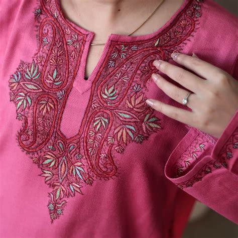 Shop Latest Kashmiri Pherans Online – Treasures of Kashmir