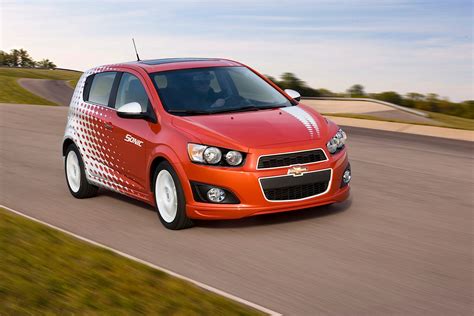 CHEVROLET Sonic Hatchback 5 Doors Specs, Performance & Photos - 2011, 2012, 2013, 2014, 2015 ...