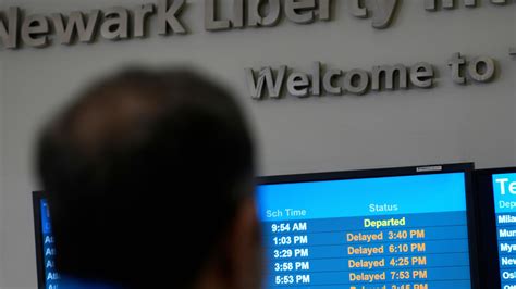 Flights delays continue after Newark airport communications outage
