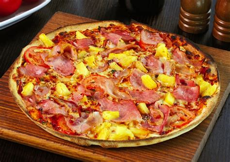 Iceland's President Says He Would Gladly Ban Pineapple Pizzas If He ...