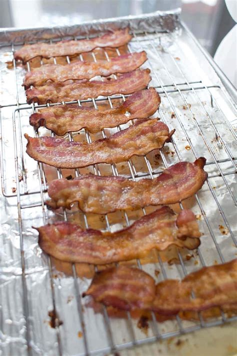 How to Cook Bacon in the Oven (425°) - Lauren's Latest