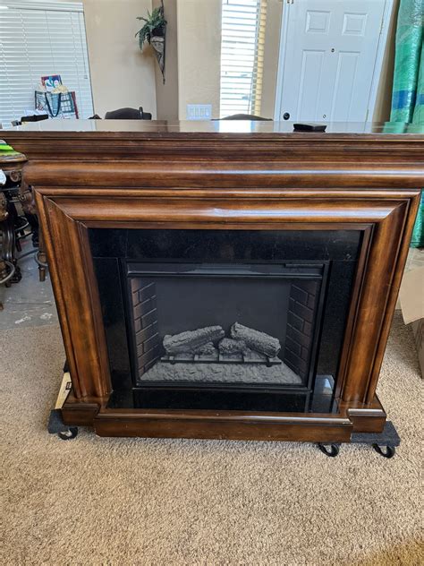 Twin Star Electric Fireplace for Sale in Litchfield Park, AZ - OfferUp