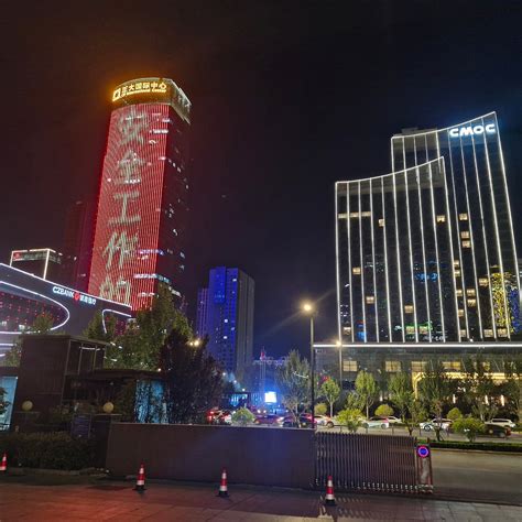 HOLIDAY INN EXPRESS LUOYANG CITY CENTER BY IHG - Hotel Reviews, Photos ...