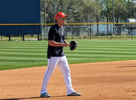How does new third baseman Gio Urshela fit in Tigers’ lineup? - mlive.com