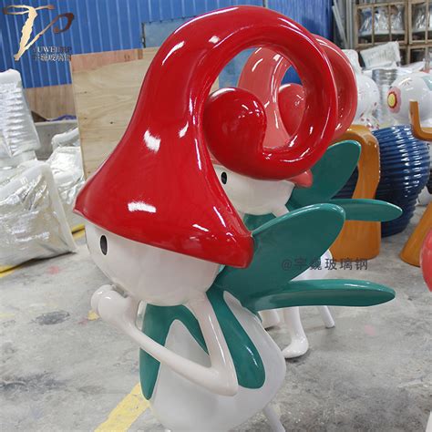 广州商场定制玻璃钢卡通公仔雕塑装饰商场环境-玻璃钢雕塑厂