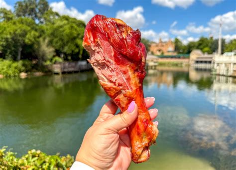 ICONIC DISNEY SNACKS: Classic Turkey Legs - MickeyBlog.com