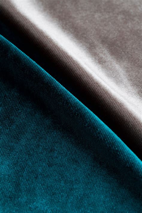 Royal Splendour- Velvet Blue