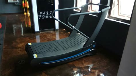China Tz-3000c Curved Manual Commercial Treadmill for Gym Equipment ...