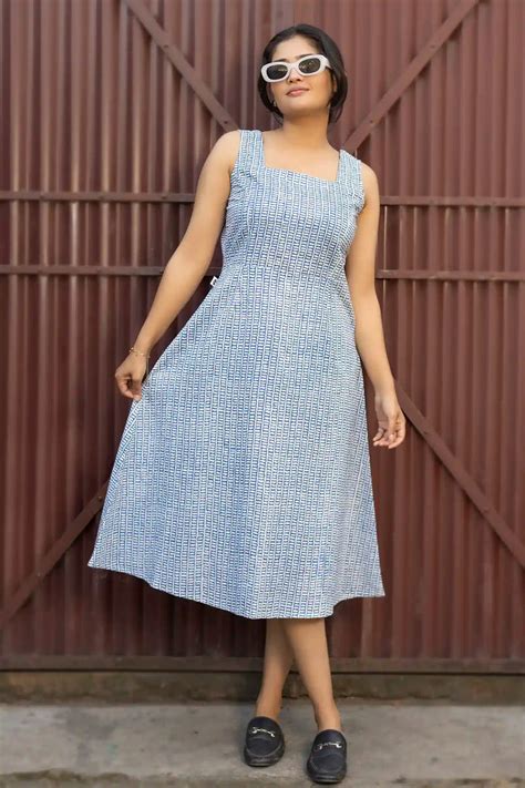 Avni Hand Block Printed Blue Sleeveless Midi Dress – Nilam India