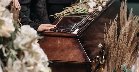 Das christliche Begräbnis erklärt | radio horeb Leben mit Gott ...