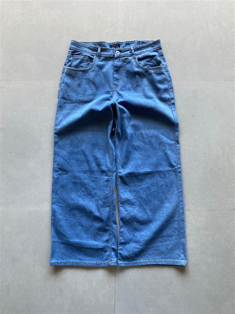 DENIMS – Aged Arc