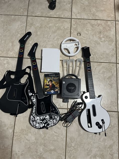 Game Cube, Wii, 2 Ps2 Kramer Guitar Hero Controllers And A Wii Gibson ...