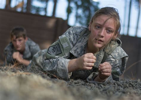 Introduction to the low crawl | Article | The United States Army