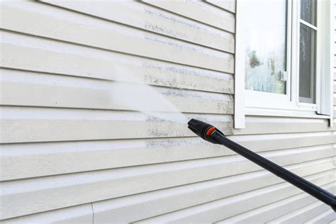 Pressure Washing your House the Right Way | Terry's Plumbing
