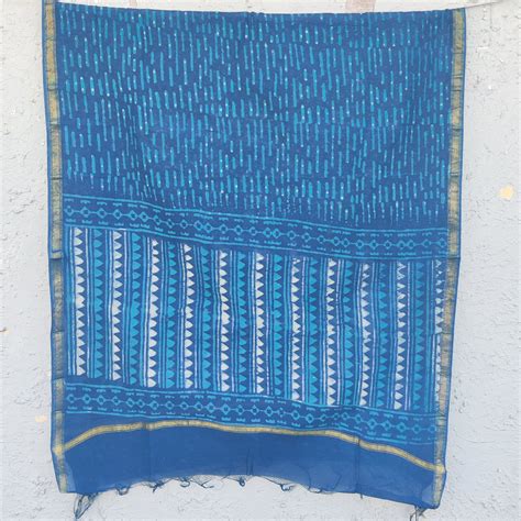 VASUNDARA - Chanderi Dabu Blue Dupatta – Sanskruti