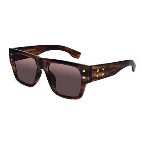 Stylish Bold Tint Rectangular Brown Sunglasses – LensKandy