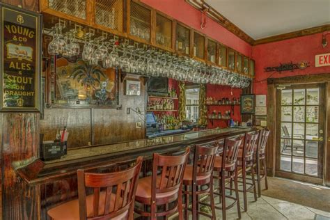 Isabelle's at The Peninsula Inn in Gulfport | VISIT FLORIDA