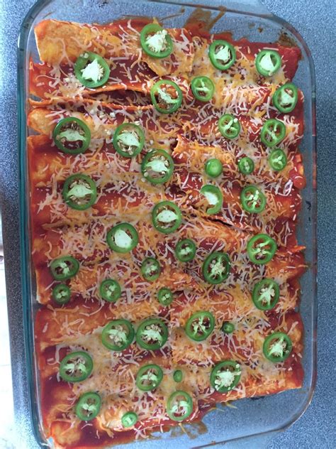 Chicken and black bean enchiladas! ~130 calories per enchilada : r ...
