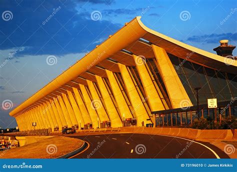 Main Terminal of Dulles Airport Stock Photo - Image of airport, international: 73196010