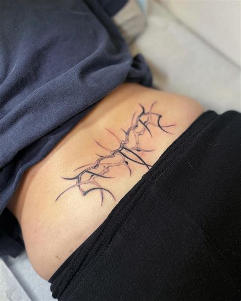 Back Tattoos Tramp Stamp 的图像结果