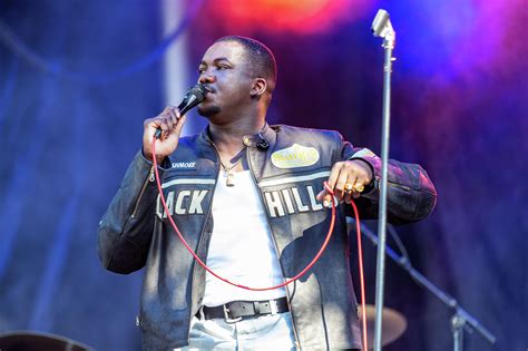 ‘Bad Shabbos’ review: Farce, faith collide in hilarious Jewish comedy