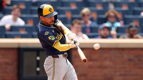 Brewers beat Mets, Joey Ortiz hits grand slam in doubleheader opener ...