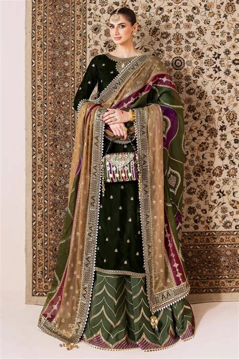 Shop Pakistani Velvet Sharara for Mehendi Online in Dubai – SALWAR MAHAL
