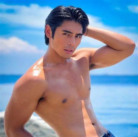 菲律宾帅气星二代：Derrick Monasterio(3)_明星名模_图片写真_心同网