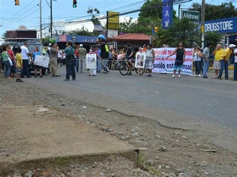 Vecinos exigen reiniciar en Río Segundo obras de la radial | La Nación
