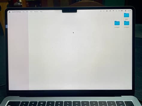 MacBook Air M2 purple vertical bar - Apple Community