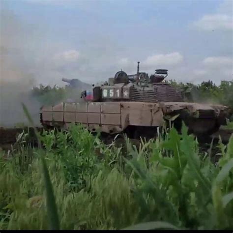 Watch Russian T-80BVM Tank Zapping Ukrainian Militants