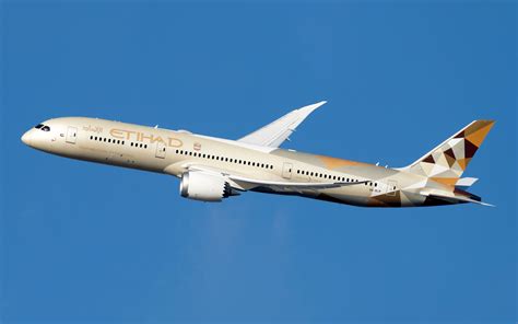 The Boeing 777 vs 787: How The Twinjets Stack Up Against One Another