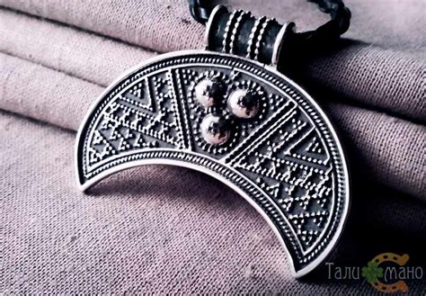 Лунница: история и значение, виды славянского оберега, кому подходит