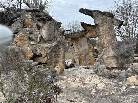 Salvia divinorum (Salvia): Uses, Effects, Legal Status & Treatment