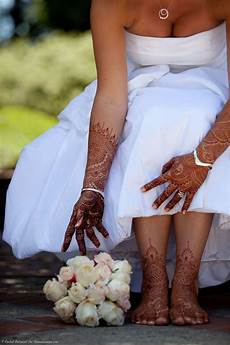 White Wedding Dress With Henna by White Wedding In Sonoma County Henna Lounge White Wedding Dress With Henna