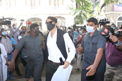 Photos: Arjun Rampal reaches the NCB office in Mumbai for interrogation ...