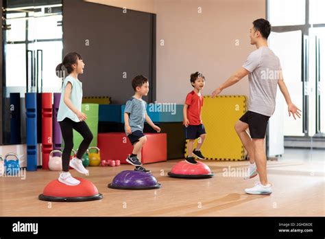 Children Exercise Class 的图像结果