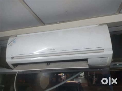 Split AC 1 ton Hittechi almost new condition - ACs - 1804549311