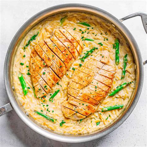 Easy Creamy Chicken Florentine - Posh Journal