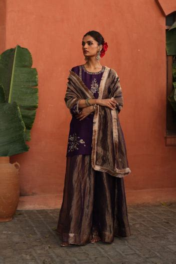Indian wear – Begum Pret