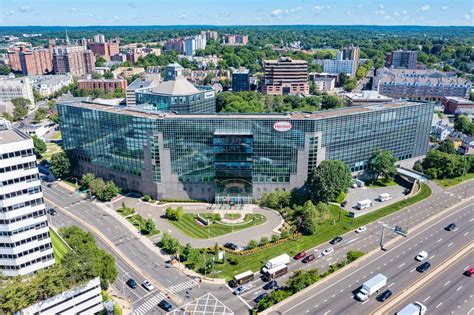 Who Is The Head Of Webster Bank? - EIYUB