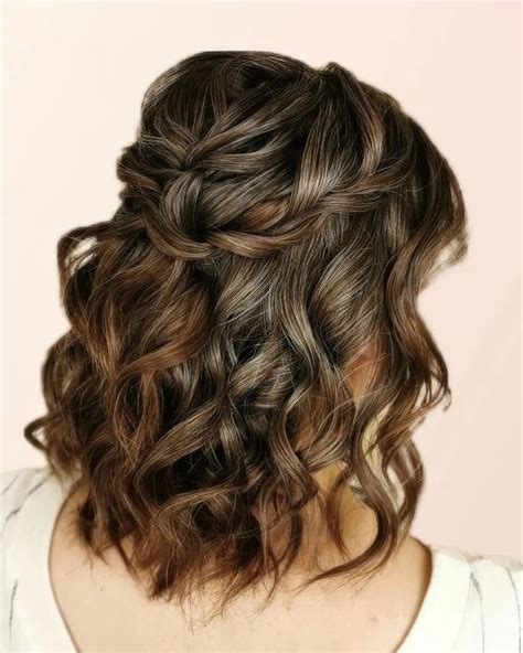 63 Medium Half Updos For Any Occasion - Styleoholic