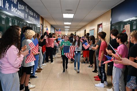 West Islip School Hosts 'Heroes for Heroes' Veterans Luncheon | West ...